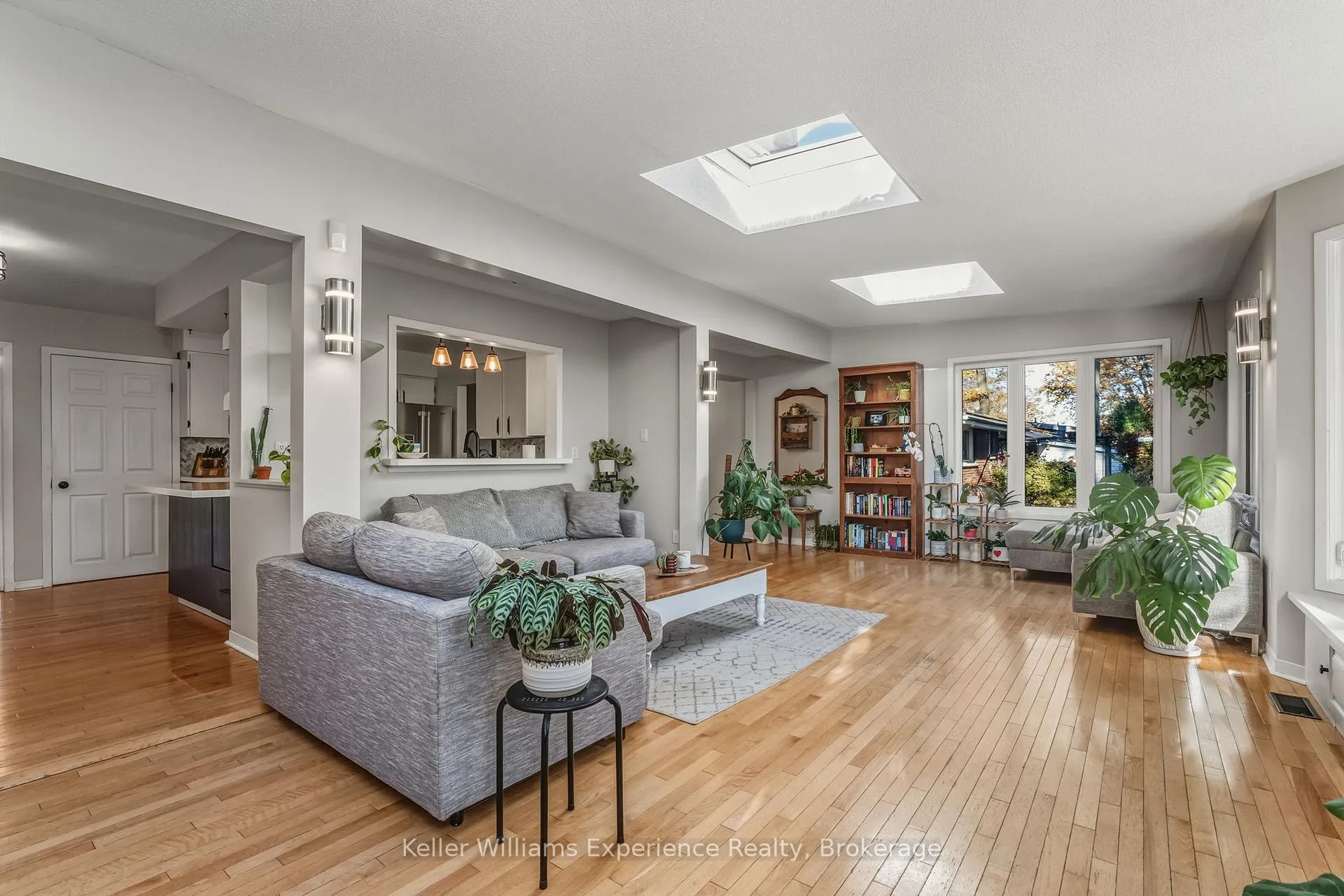 Photo 19 of 835 Dominion Avenue, Midland — HOMEH