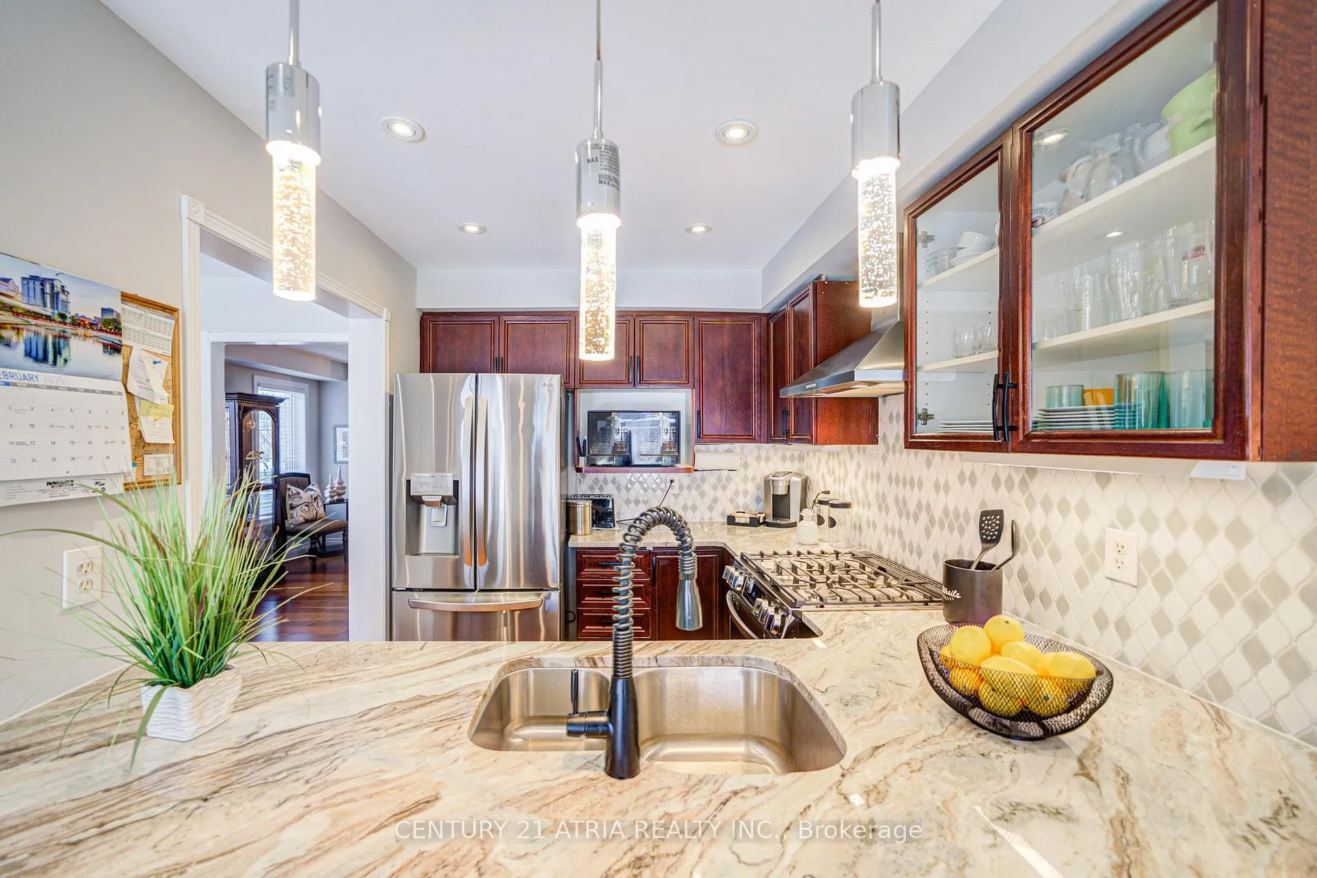 Photo 18 of 98 Woodroof Crescent, Aurora, Bayview Wellington — HOMEH