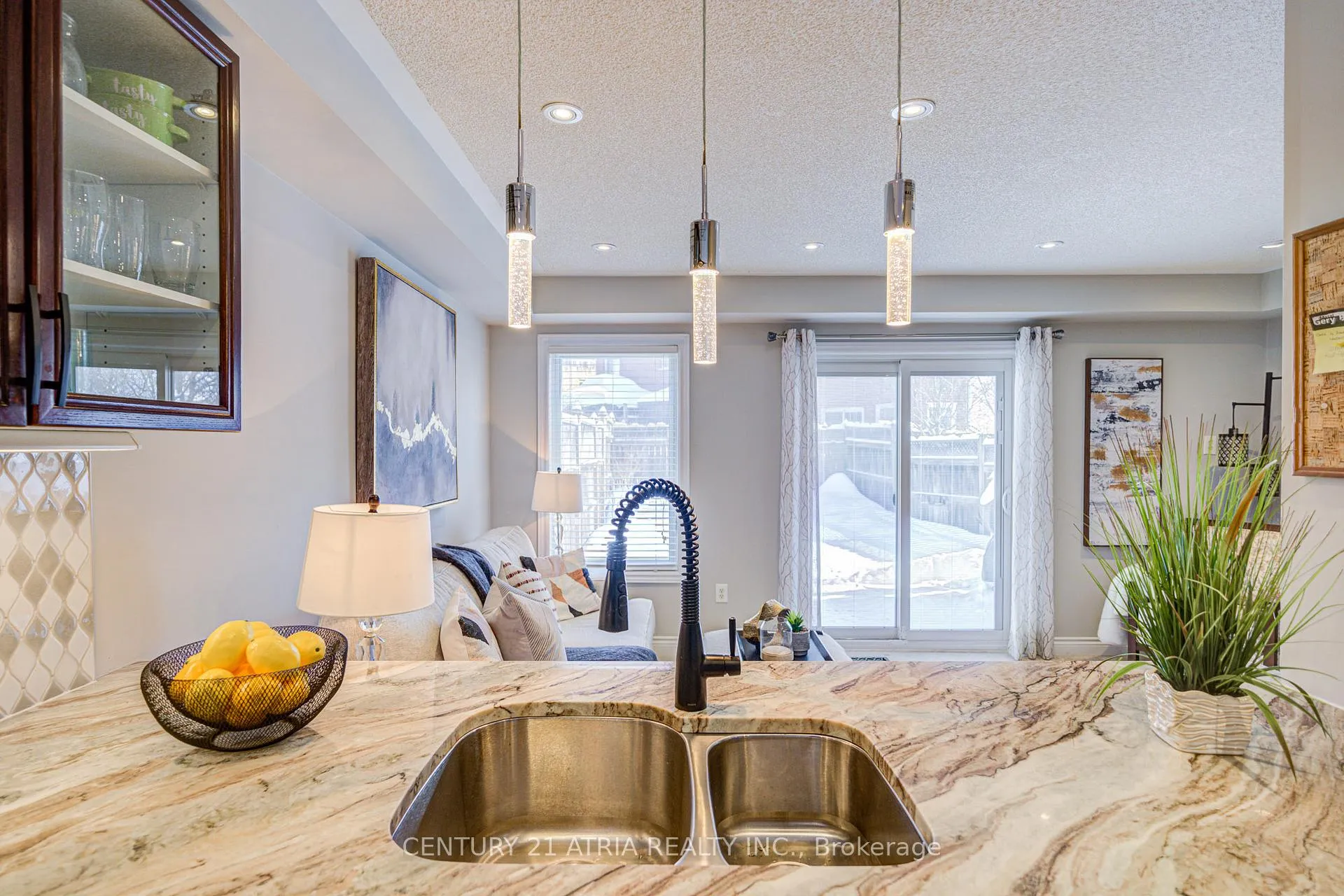 Photo 19 of 98 Woodroof Crescent, Aurora, Bayview Wellington — HOMEH