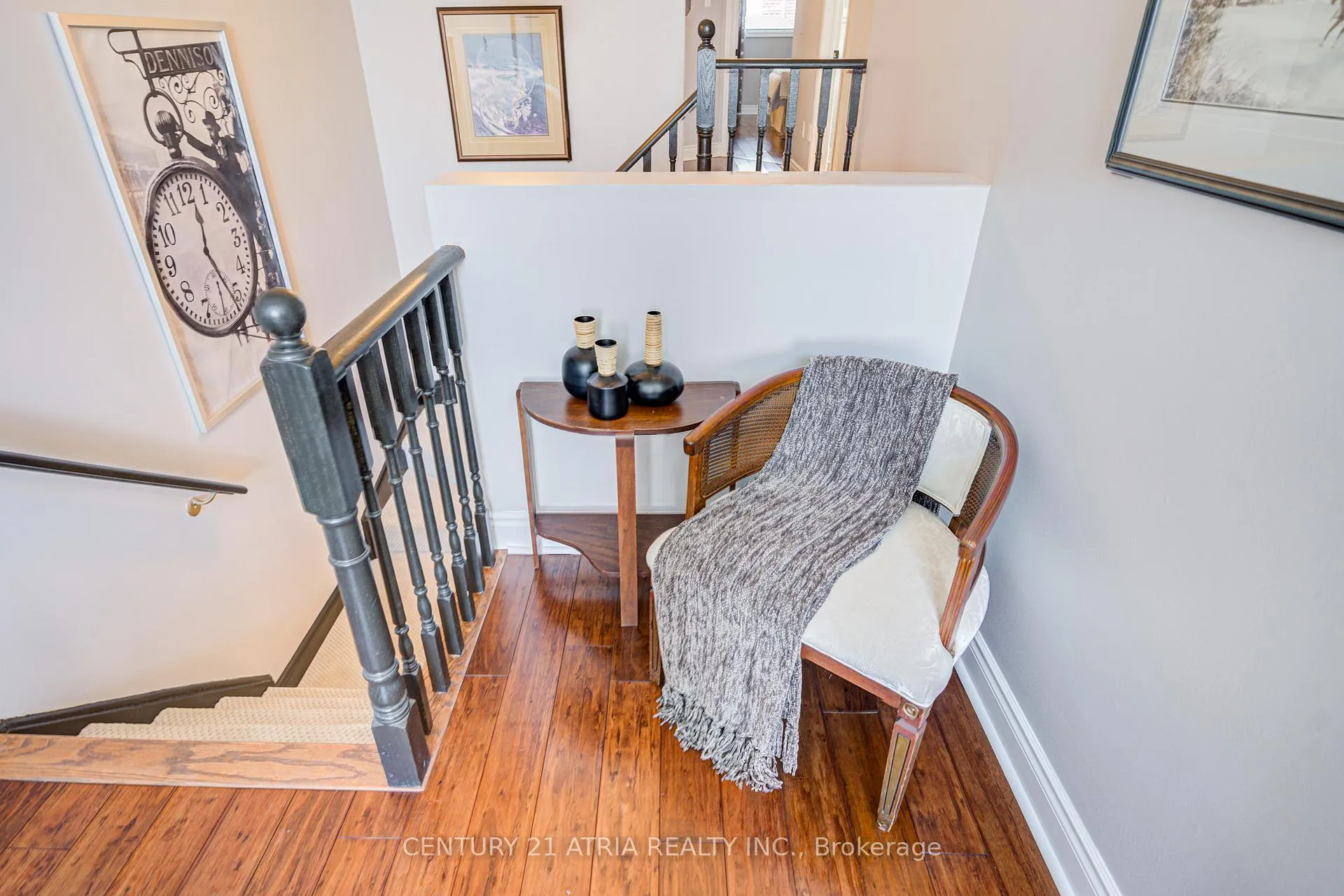 Photo 26 of 98 Woodroof Crescent, Aurora, Bayview Wellington — HOMEH