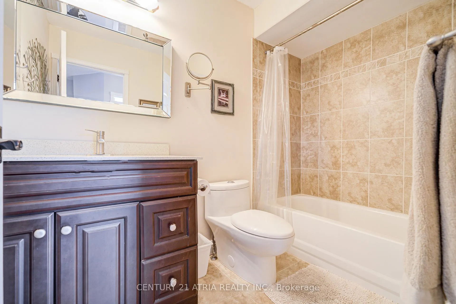 Photo 32 of 98 Woodroof Crescent, Aurora, Bayview Wellington — HOMEH