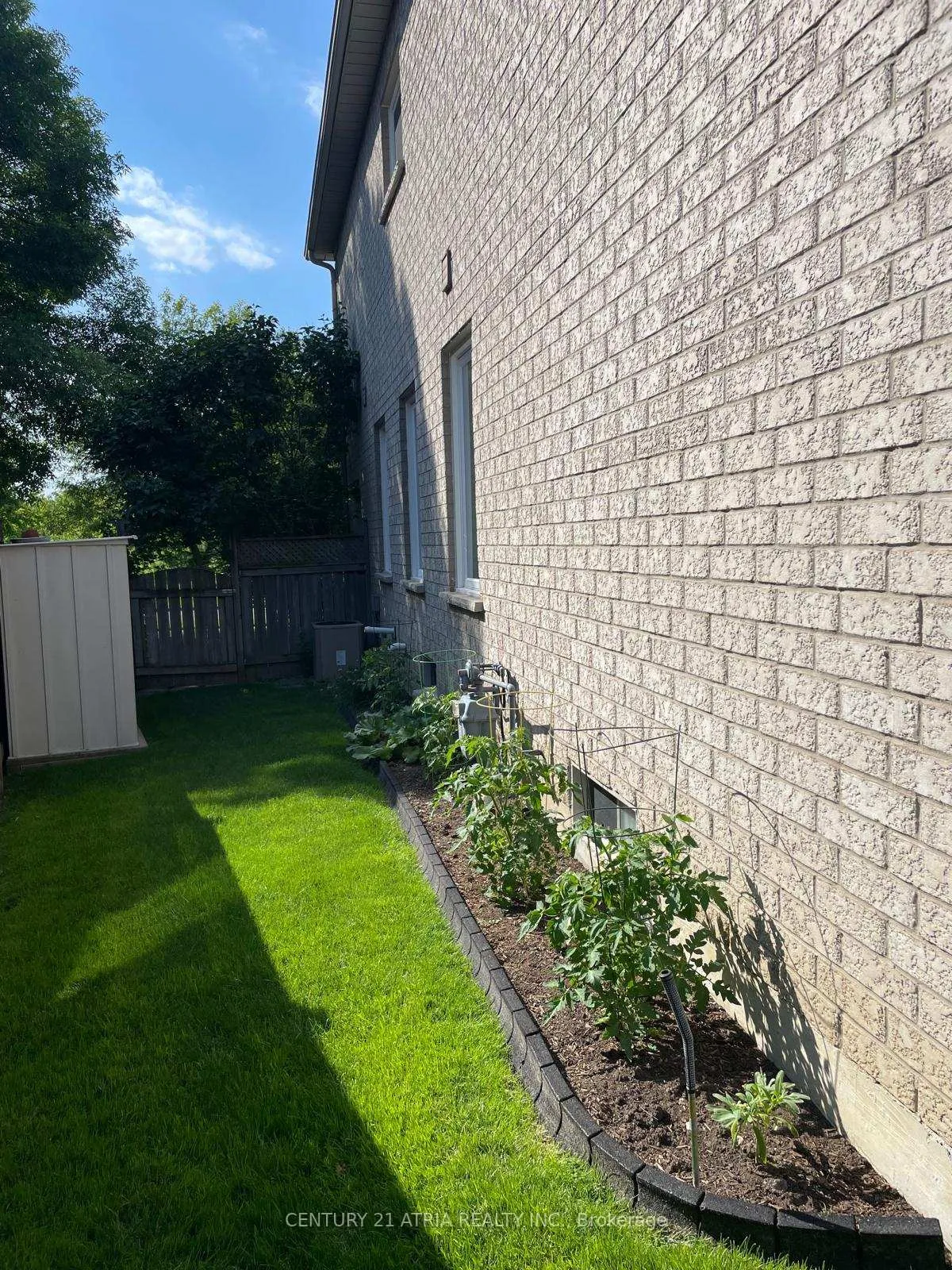 Photo 43 of 98 Woodroof Crescent, Aurora, Bayview Wellington — HOMEH