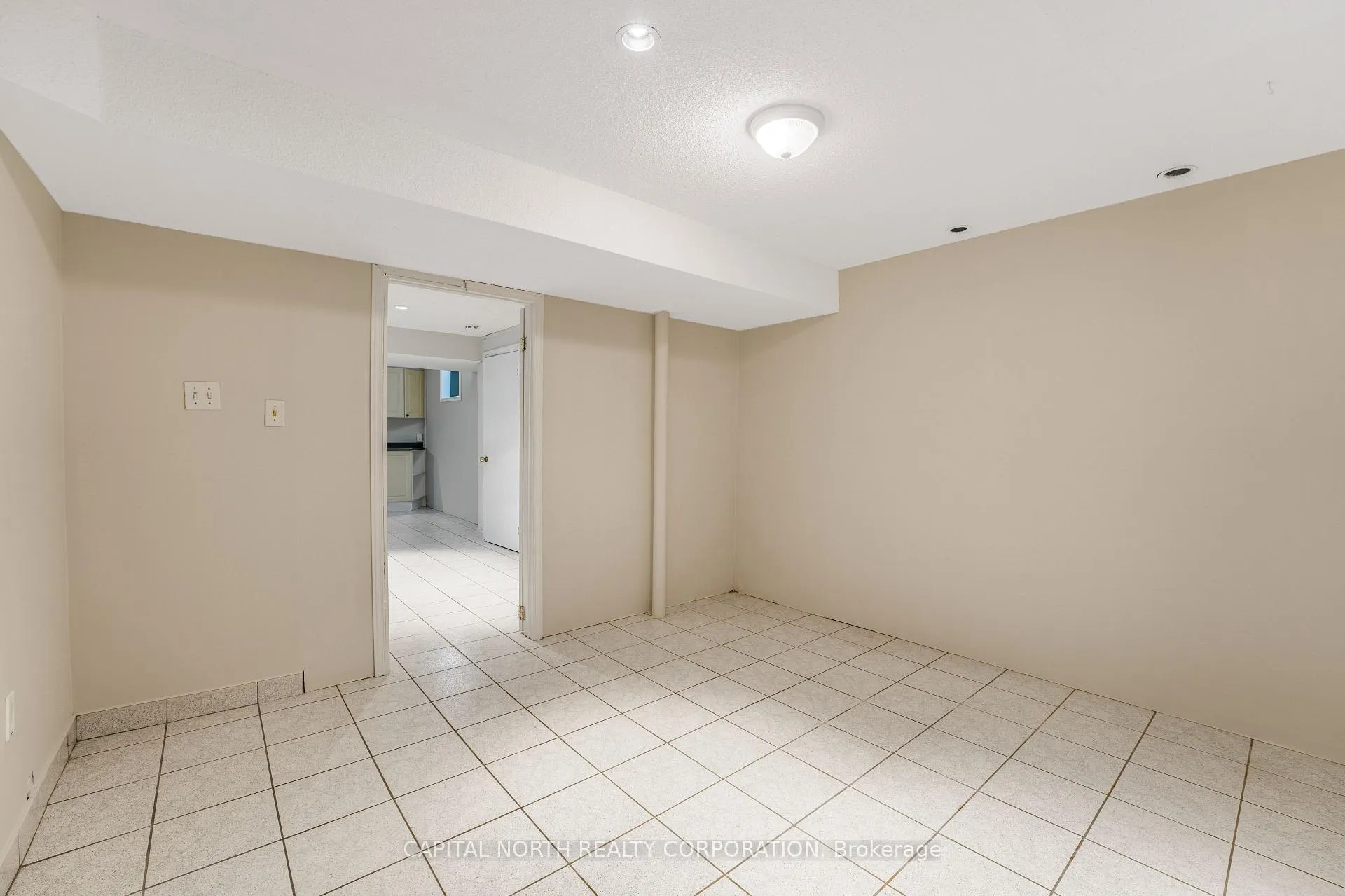 Photo 10 of Unit Basement, 2 Olive Green Road, Vaughan, East Woodbridge — HOMEH