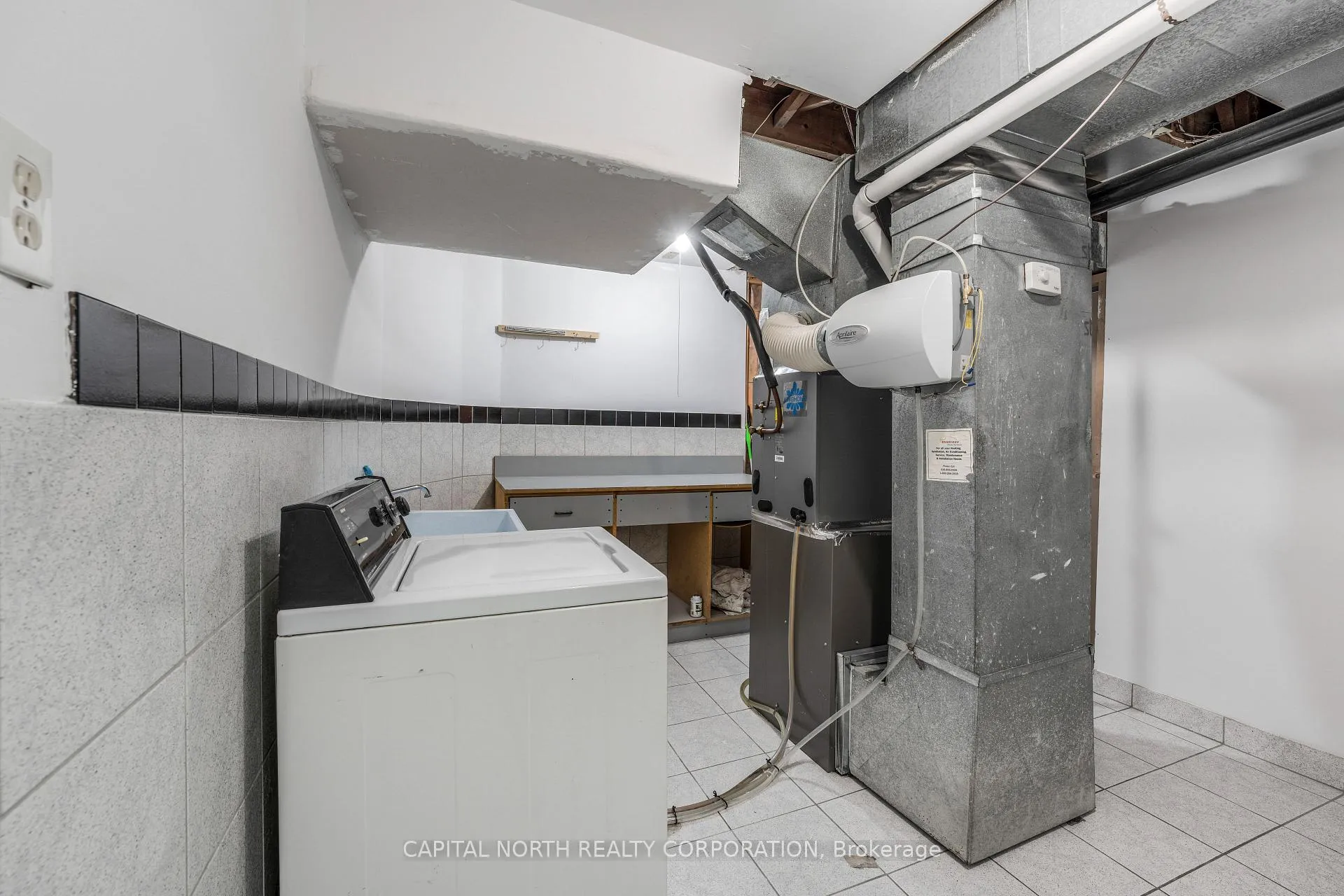 Photo 16 of Unit Basement, 2 Olive Green Road, Vaughan, East Woodbridge — HOMEH