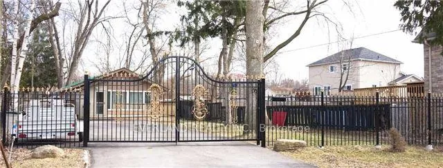 Photo 3 of 477 Lake Drive S, Georgina, Keswick South — HOMEH