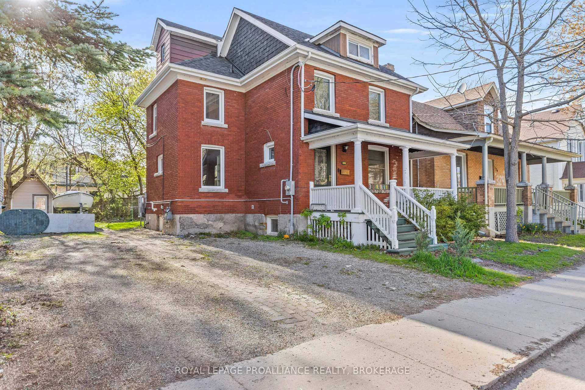 Photo 2 of 322 Collingwood Street, Kingston, Central City East — HOMEH