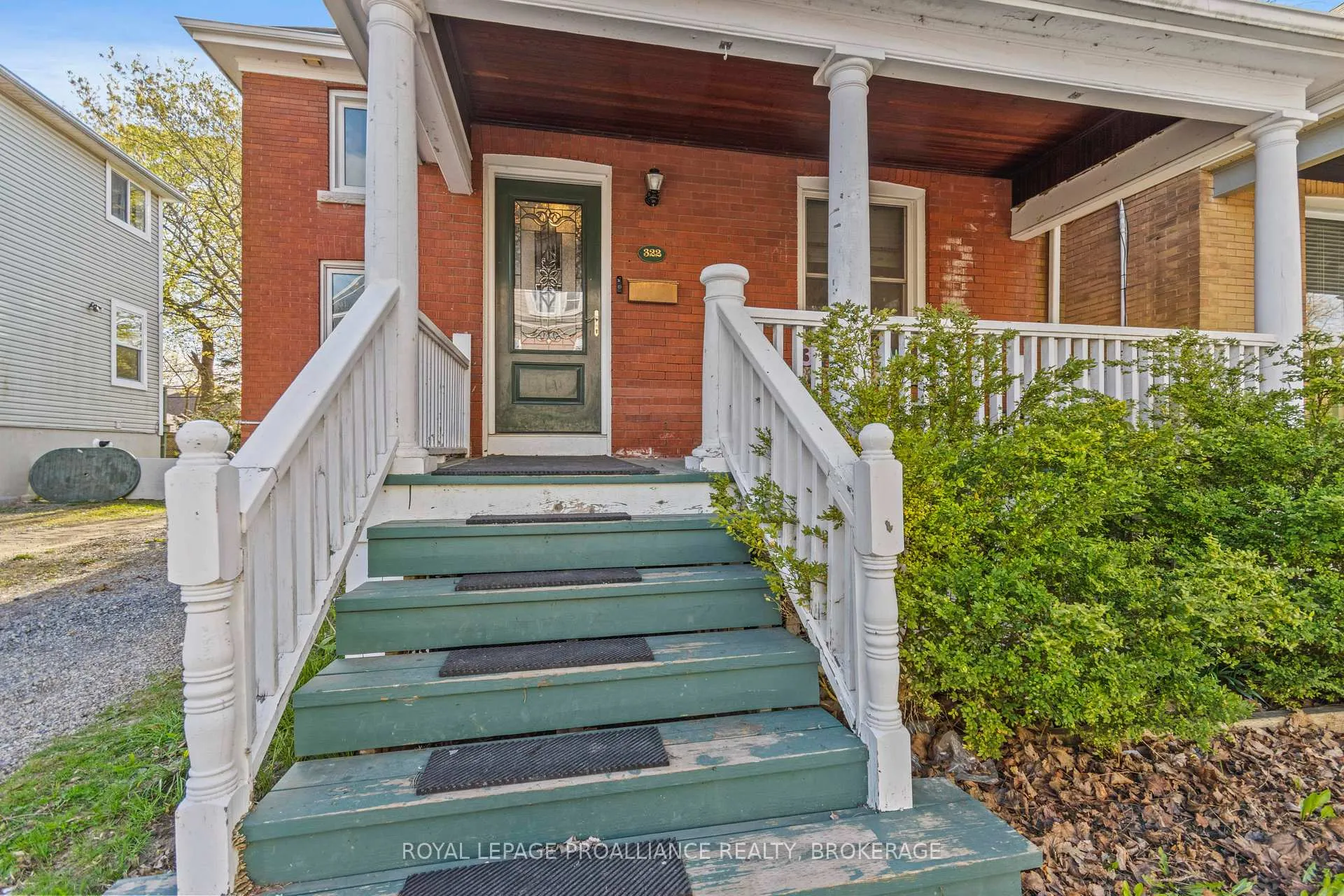 Photo 3 of 322 Collingwood Street, Kingston, Central City East — HOMEH