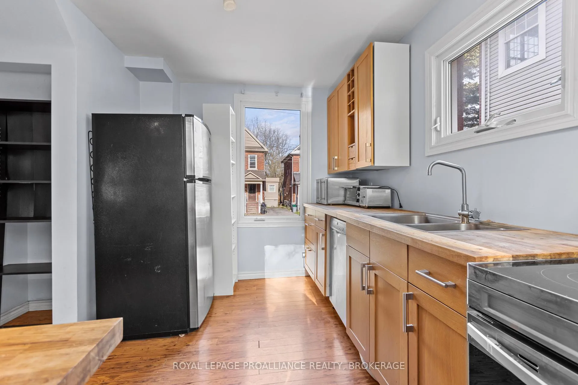 Photo 12 of 322 Collingwood Street, Kingston, Central City East — HOMEH