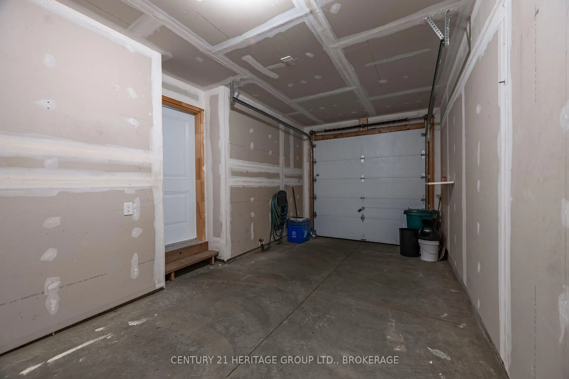 Photo 34 of 1437 Monarch Drive, Kingston, City Northwest — HOMEH
