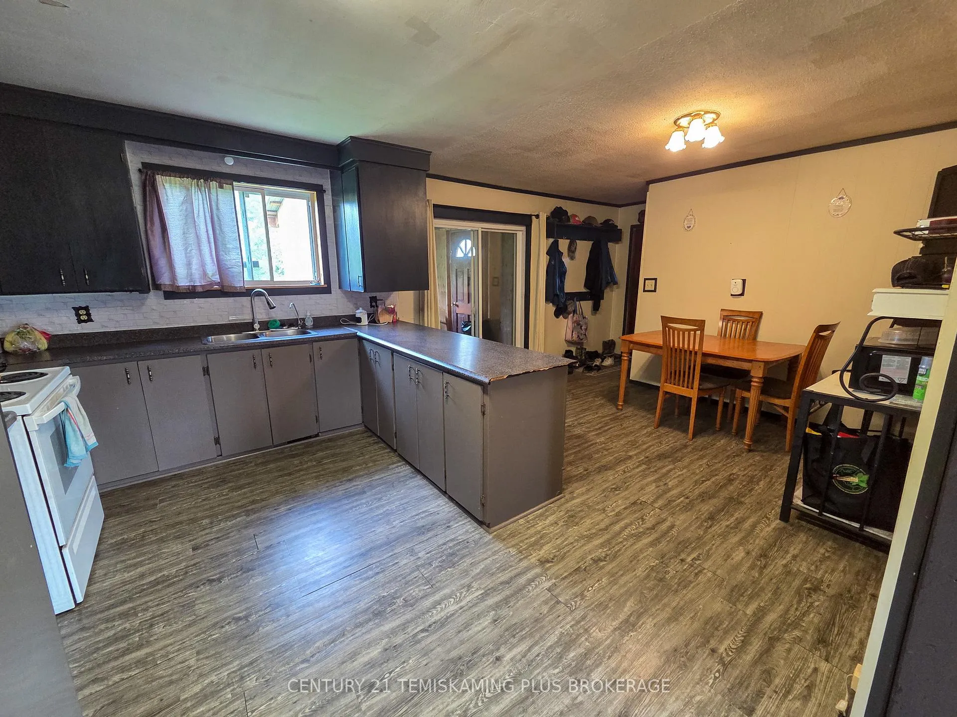Photo 7 of 455054 First Street, Englehart, Central Timiskaming — HOMEH