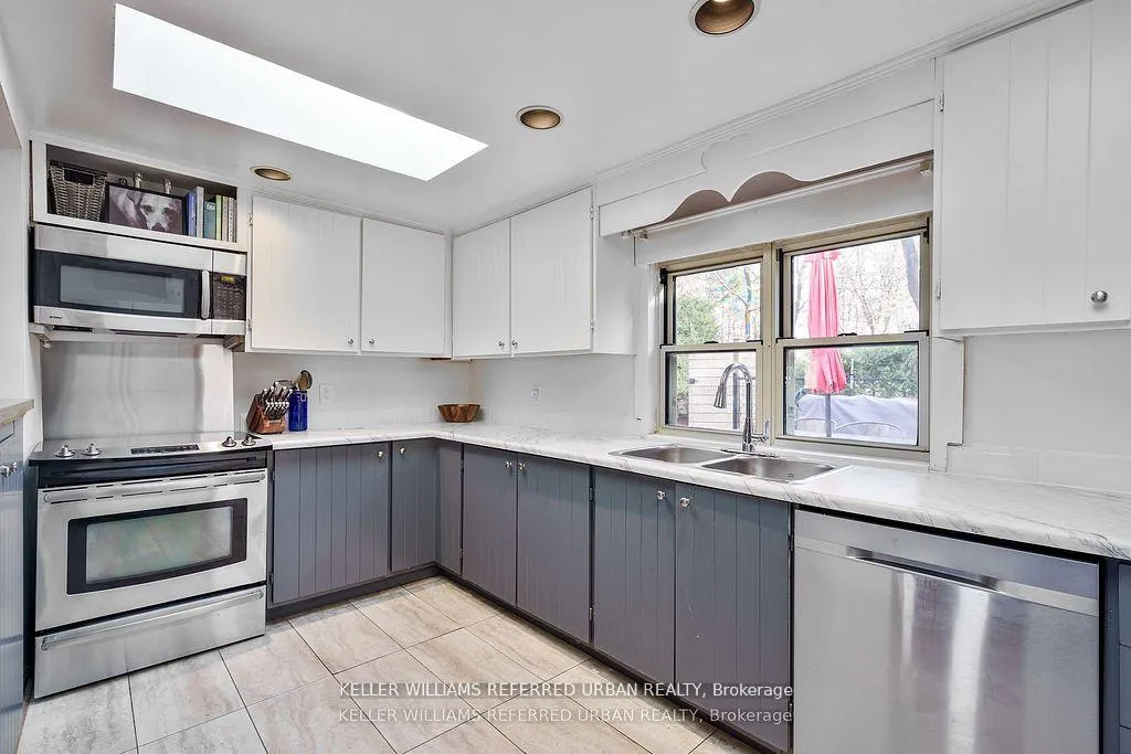 Photo 21 of 168 Morrison Avenue, Brock, Beaverton — HOMEH