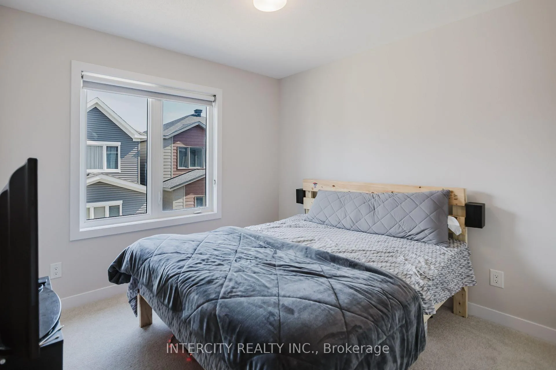 Photo 18 of 187 Conservancy Drive, Ottawa, Barrhaven - Heritage Park — HOMEH