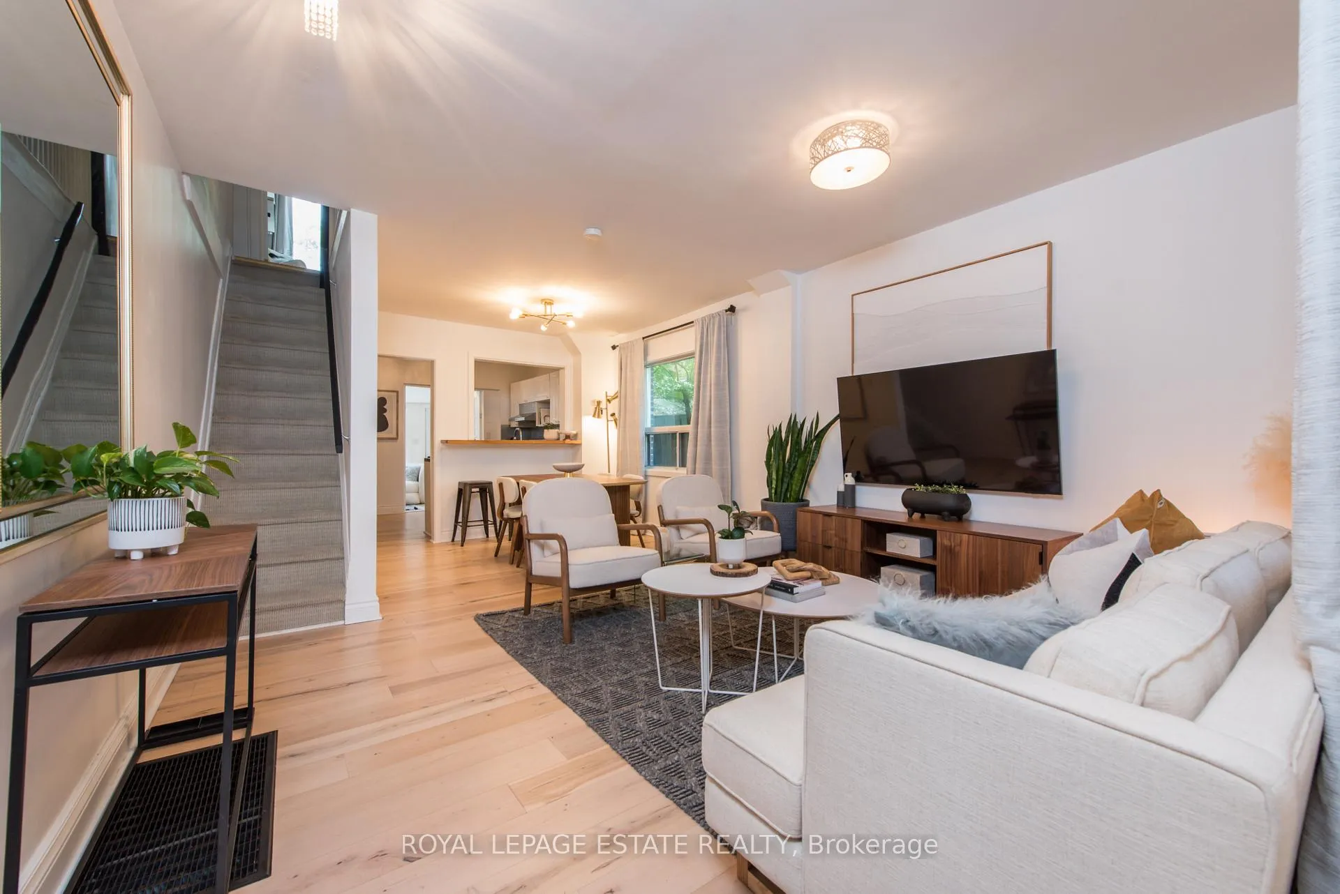 Photo 7 of 2311 Gerrard Street E, Toronto, East End-Danforth — HOMEH