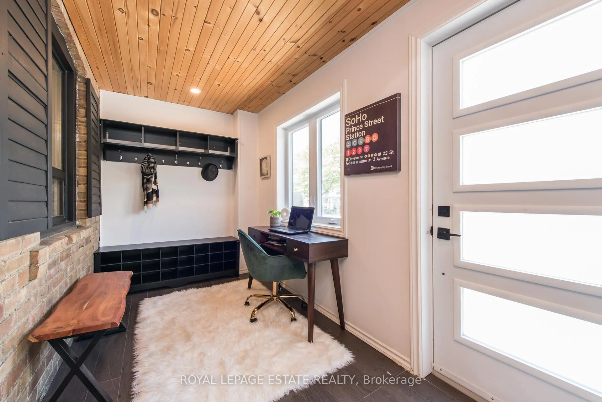 Photo 11 of 2311 Gerrard Street E, Toronto, East End-Danforth — HOMEH