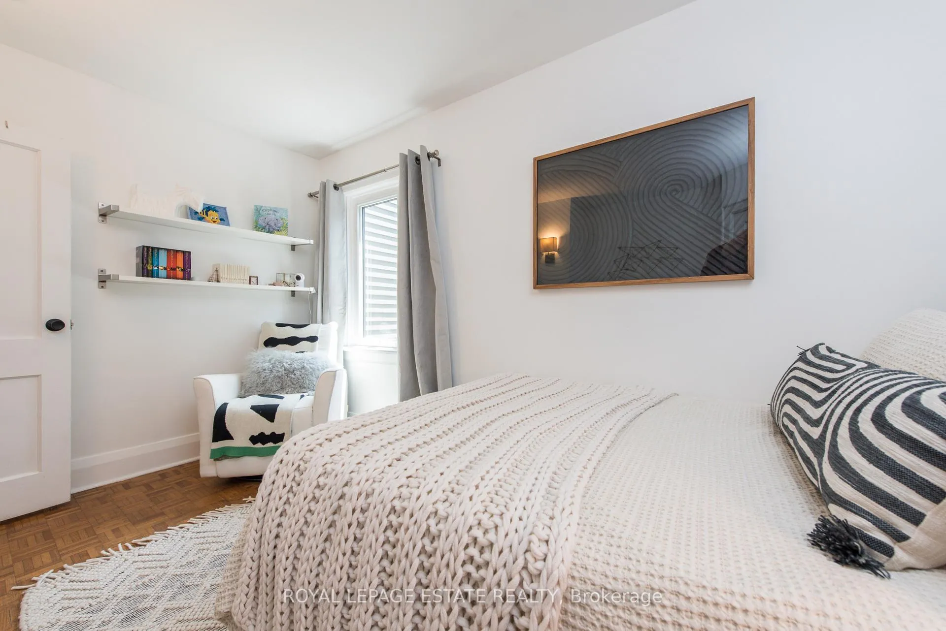 Photo 17 of 2311 Gerrard Street E, Toronto, East End-Danforth — HOMEH