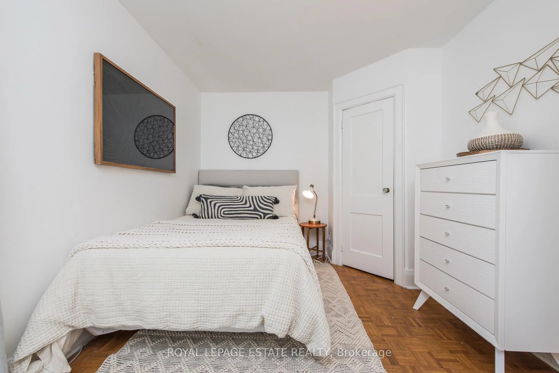 Photo 18 of 2311 Gerrard Street E, Toronto, East End-Danforth — HOMEH