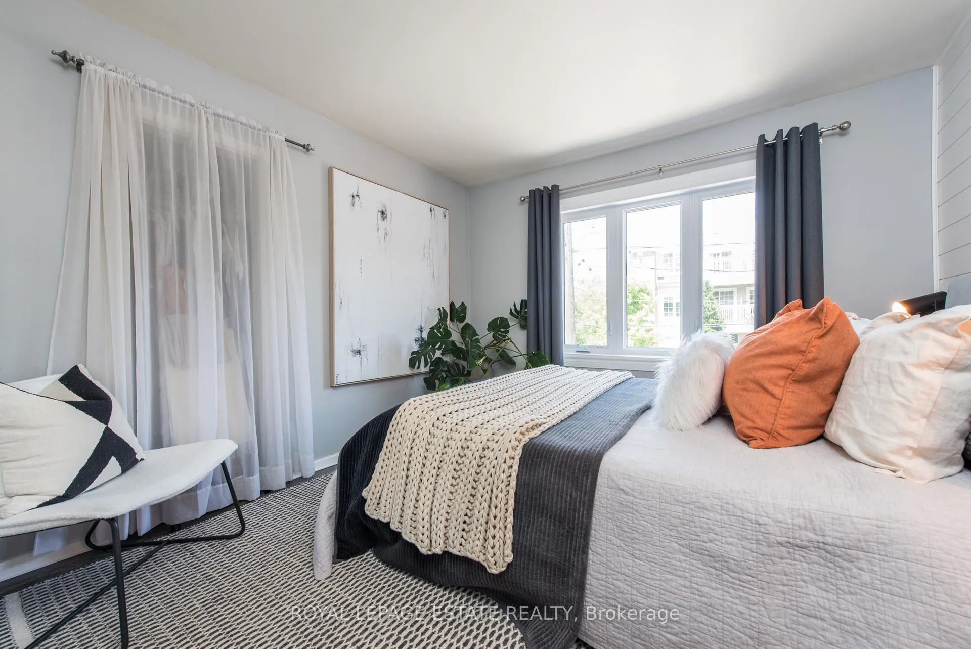 Photo 25 of 2311 Gerrard Street E, Toronto, East End-Danforth — HOMEH