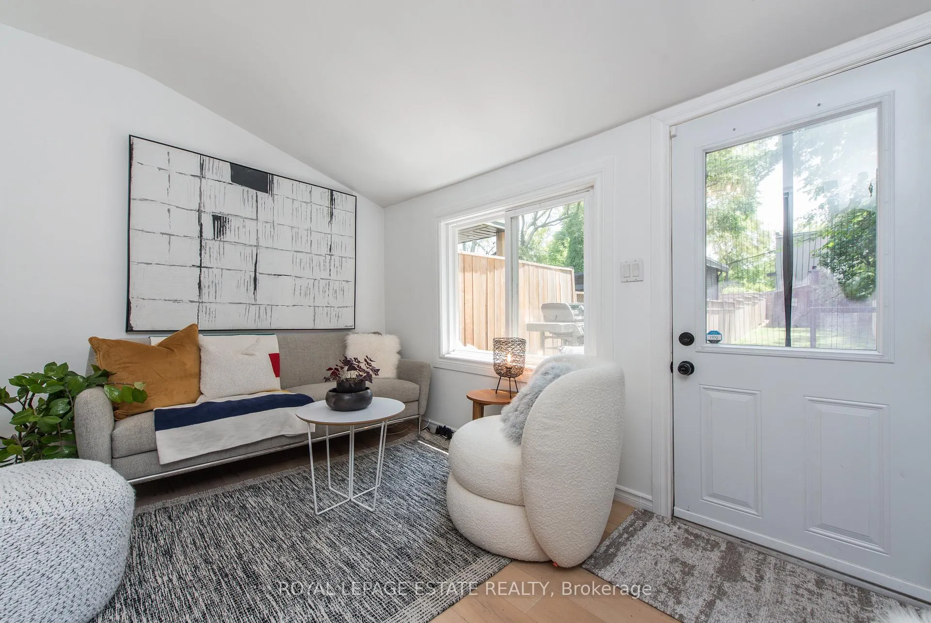 Photo 31 of 2311 Gerrard Street E, Toronto, East End-Danforth — HOMEH