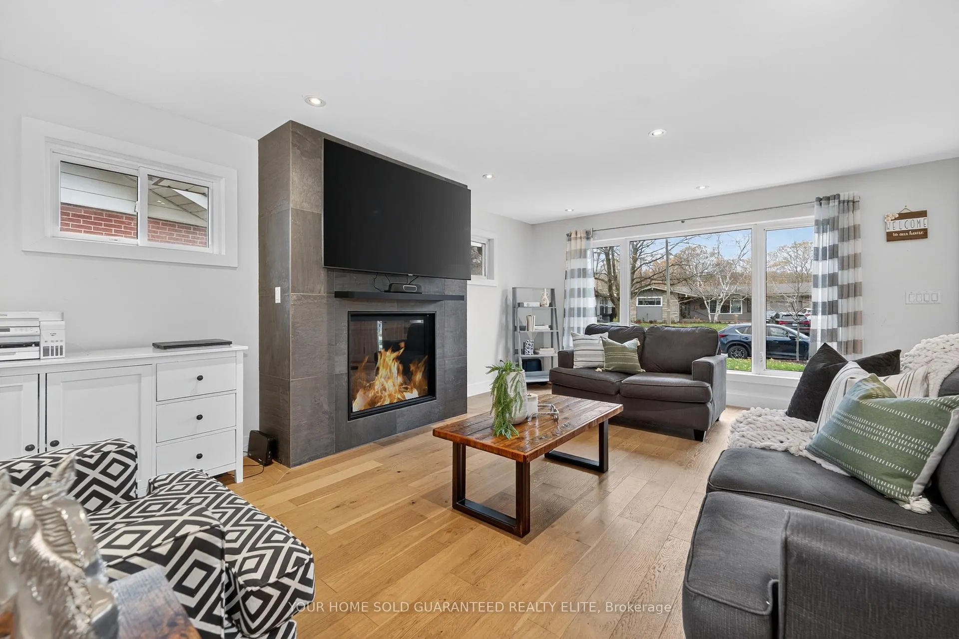 Photo 5 of 15 Swan Drive, St. Catharines, Glendale/Glenridge — HOMEH