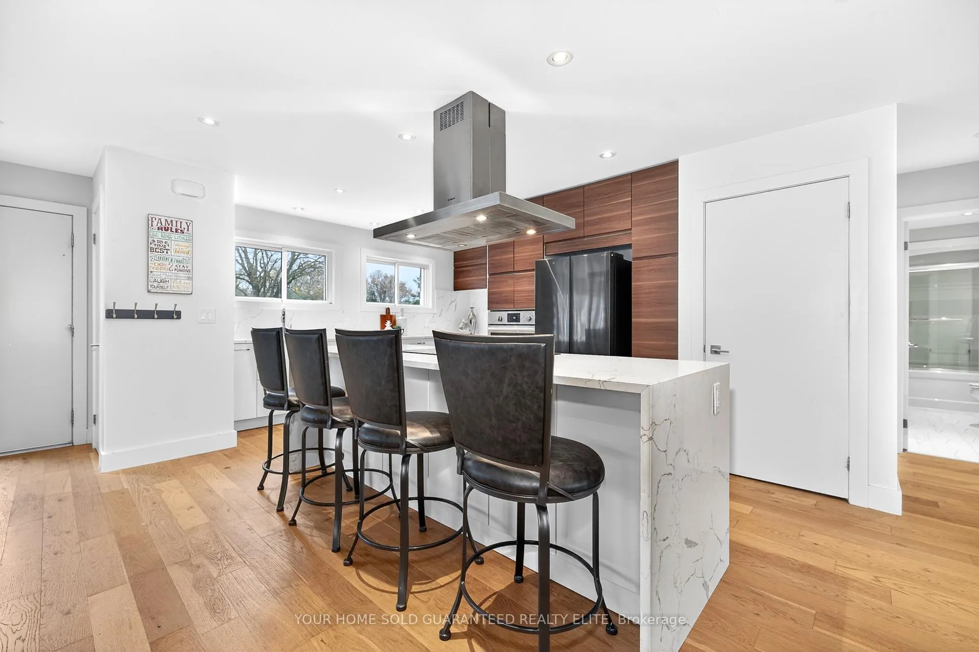 Photo 6 of 15 Swan Drive, St. Catharines, Glendale/Glenridge — HOMEH