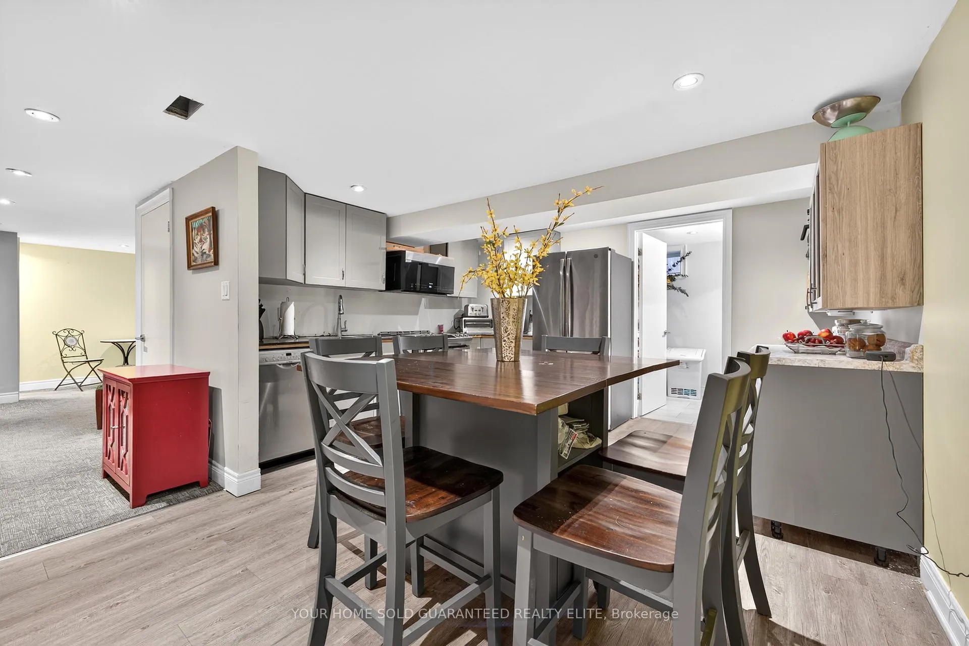 Photo 23 of 15 Swan Drive, St. Catharines, Glendale/Glenridge — HOMEH