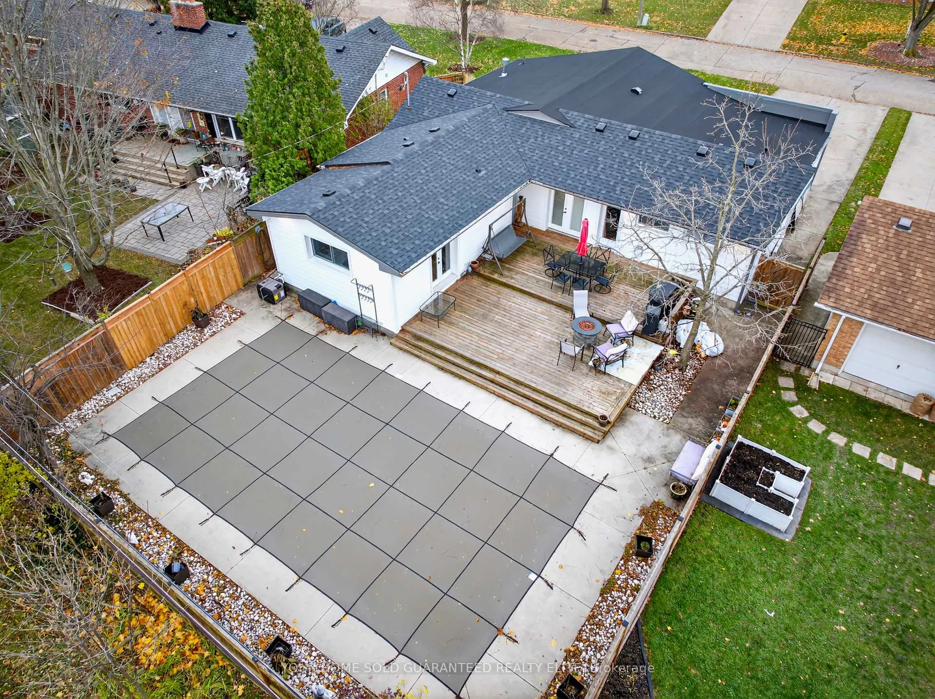 Photo 29 of 15 Swan Drive, St. Catharines, Glendale/Glenridge — HOMEH