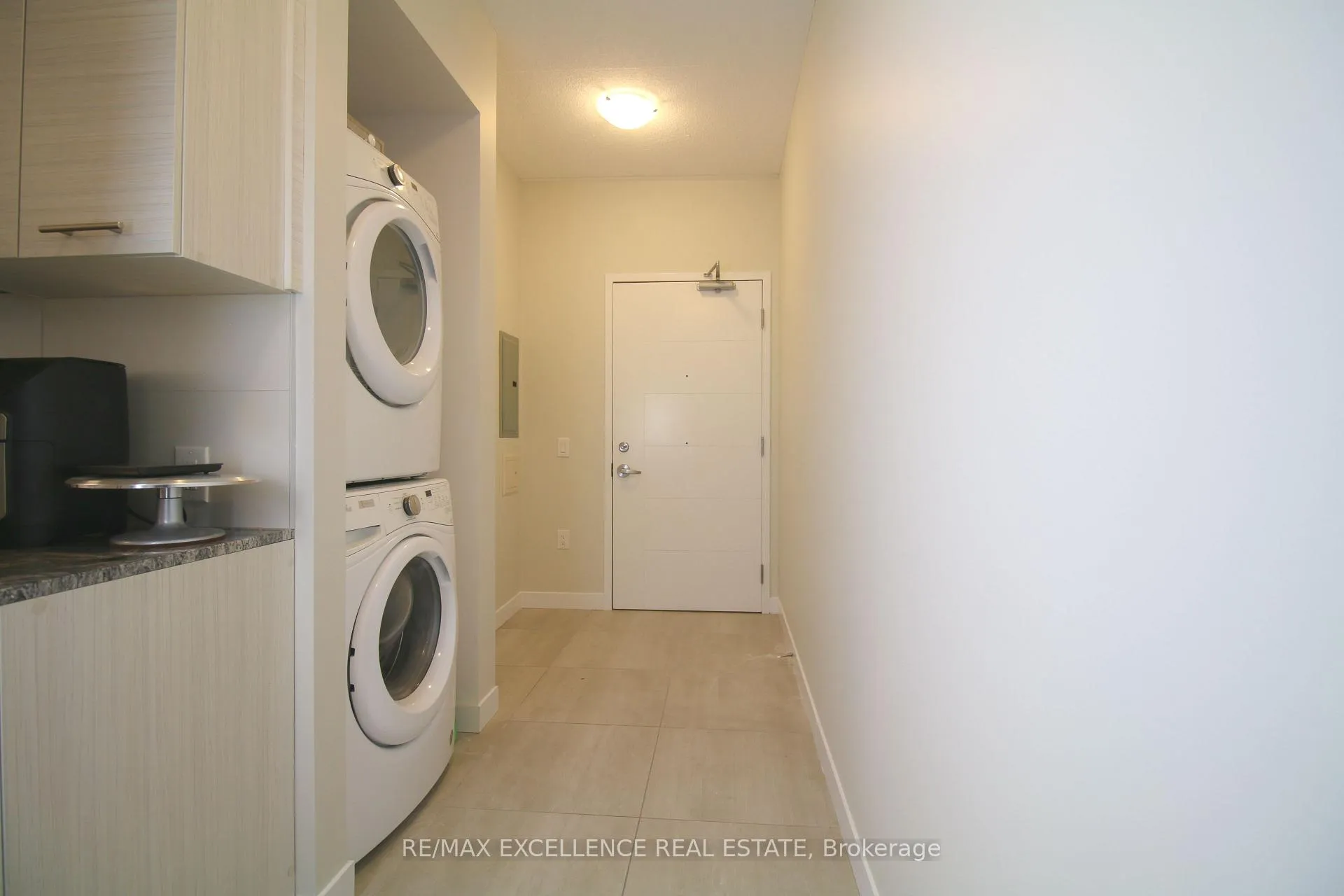 Photo 4 of Unit 309, 251 Hemlock Street, Waterloo, Beechwood/University — HOMEH