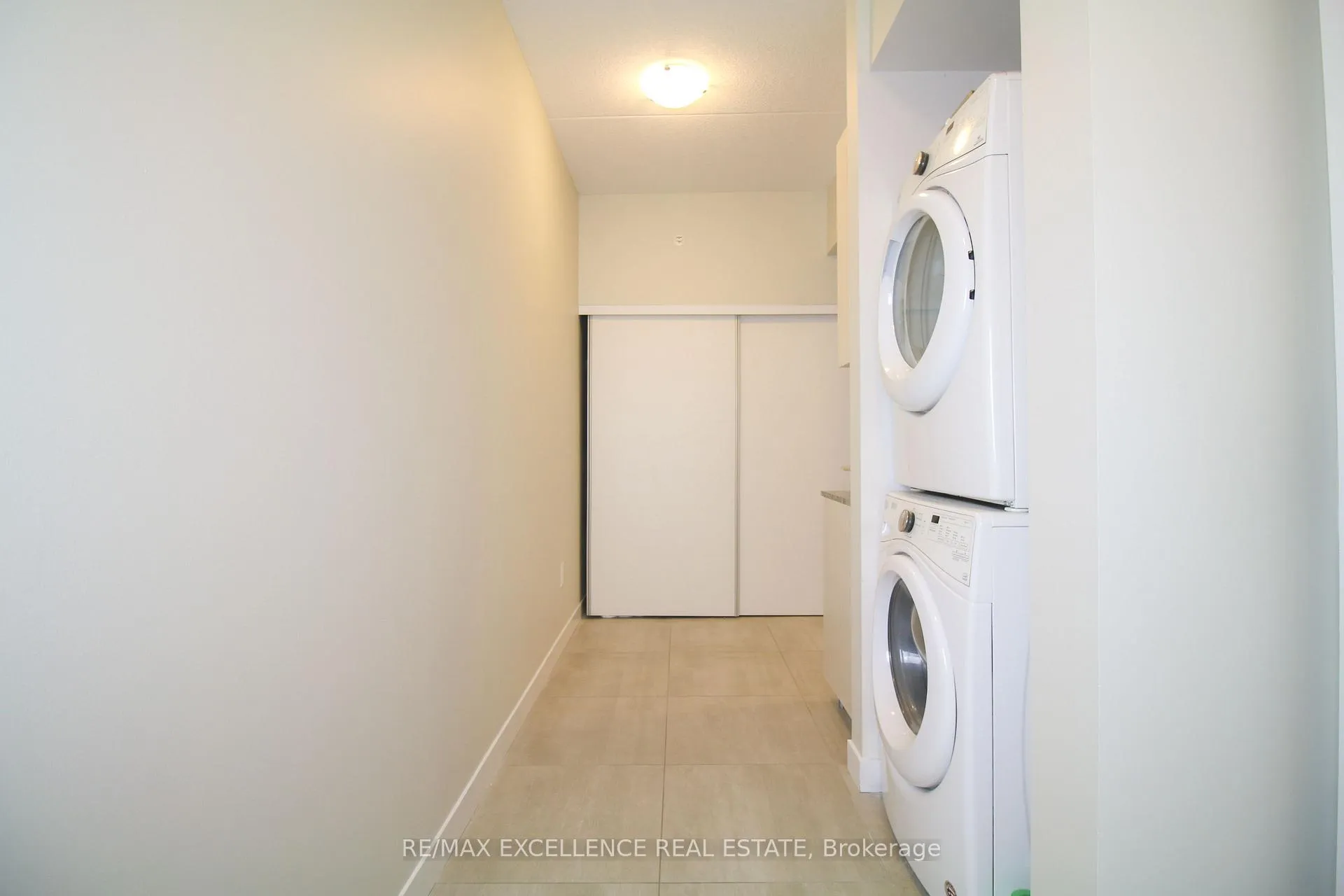 Photo 5 of Unit 309, 251 Hemlock Street, Waterloo, Beechwood/University — HOMEH