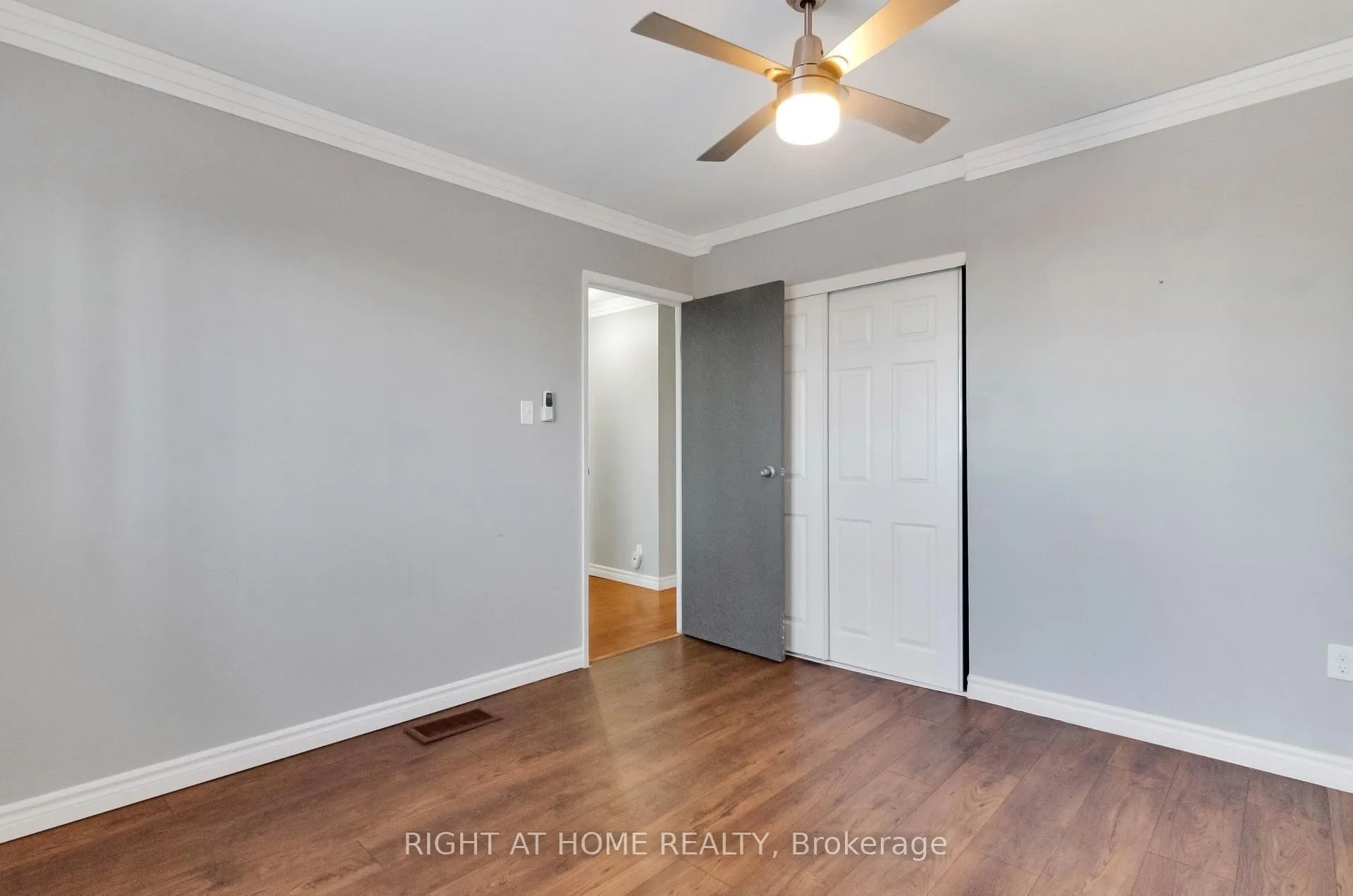 Photo 11 of Unit MainFl, 42 Farmingdale Crescent, Barrie, Cundles East — HOMEH