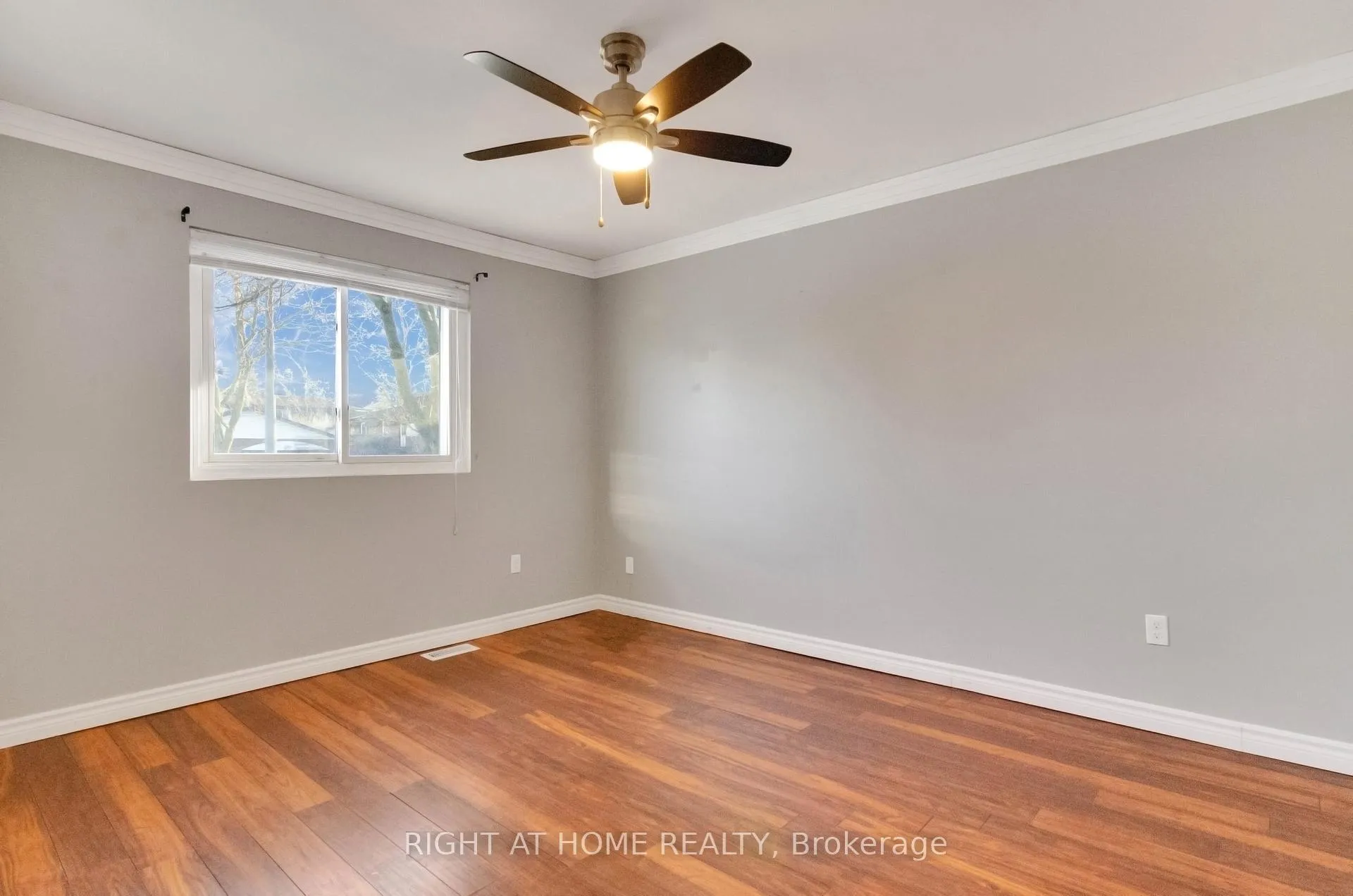 Photo 12 of Unit MainFl, 42 Farmingdale Crescent, Barrie, Cundles East — HOMEH