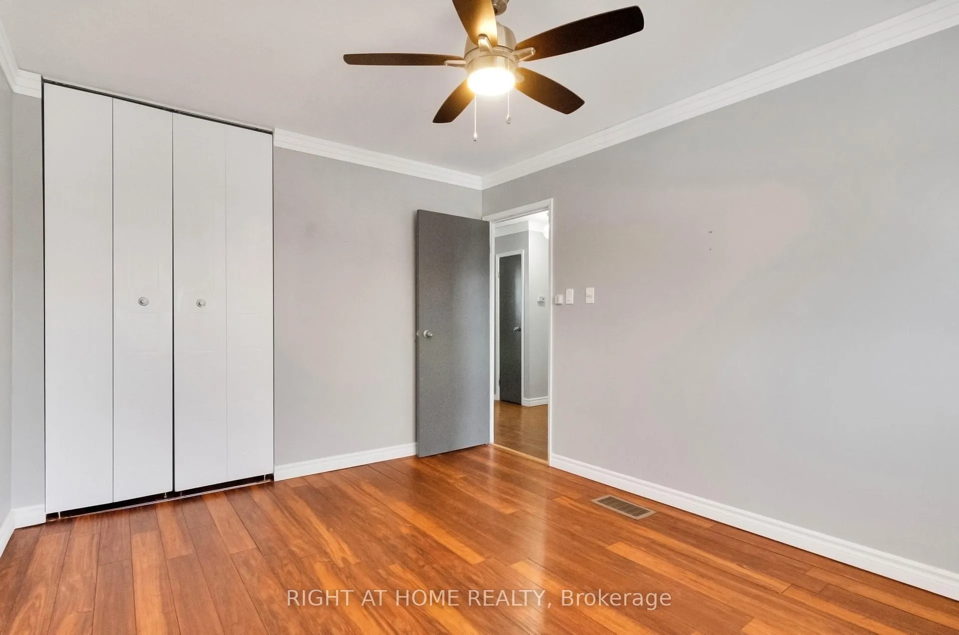 Photo 13 of Unit MainFl, 42 Farmingdale Crescent, Barrie, Cundles East — HOMEH