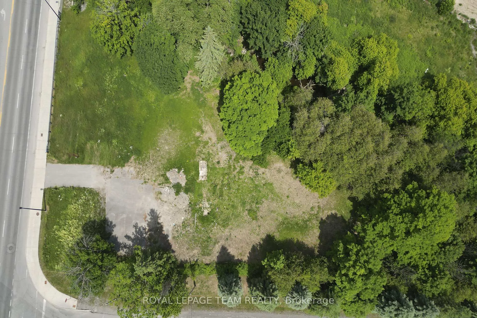 Photo 2 of 5830 Hazeldean Road, Ottawa, Fringewood — HOMEH