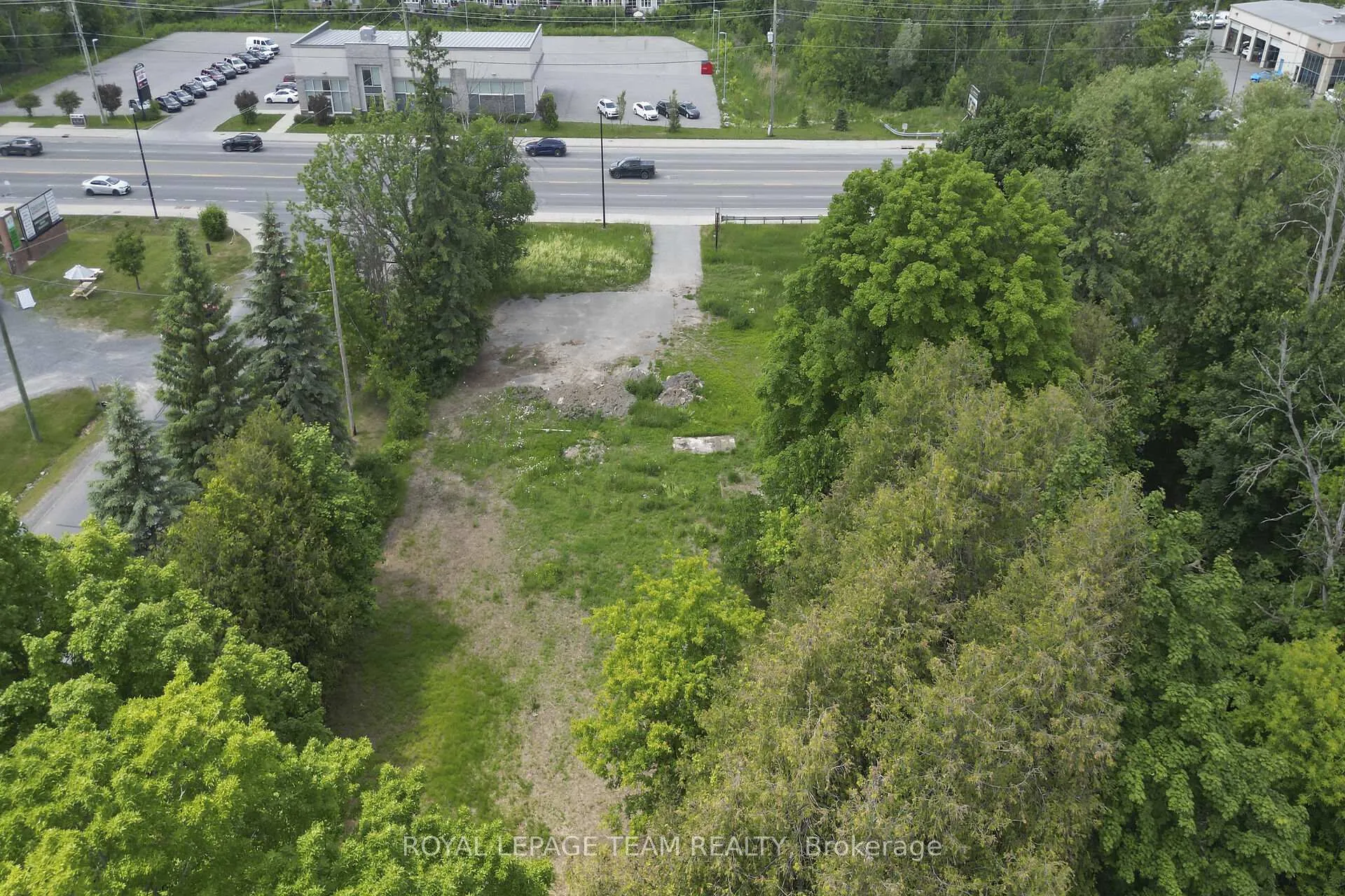 Photo 10 of 5830 Hazeldean Road, Ottawa, Fringewood — HOMEH