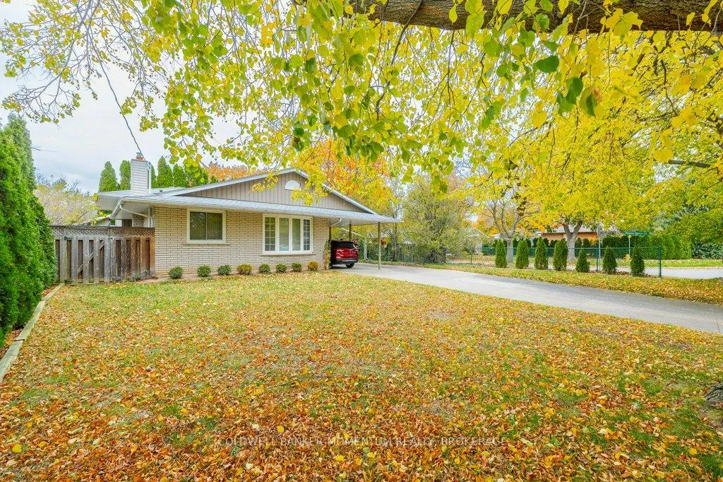 Photo 2 of 7 Brookbanks Drive N, St. Catharines, Lakeport — HOMEH