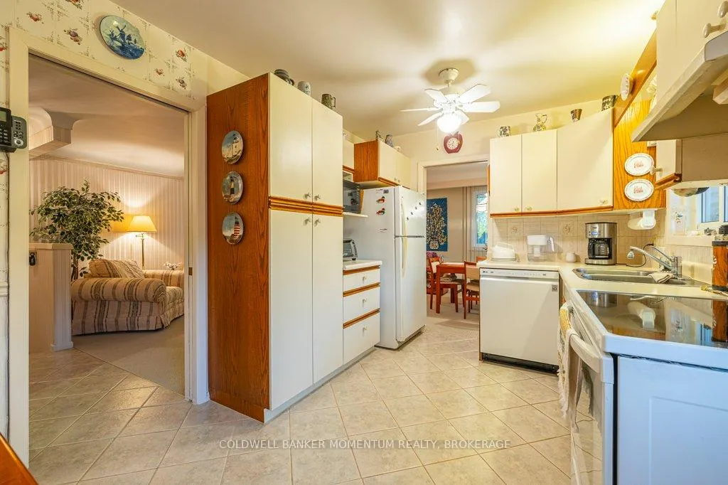Photo 18 of 7 Brookbanks Drive N, St. Catharines, Lakeport — HOMEH