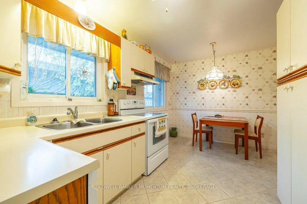 Photo 21 of 7 Brookbanks Drive N, St. Catharines, Lakeport — HOMEH