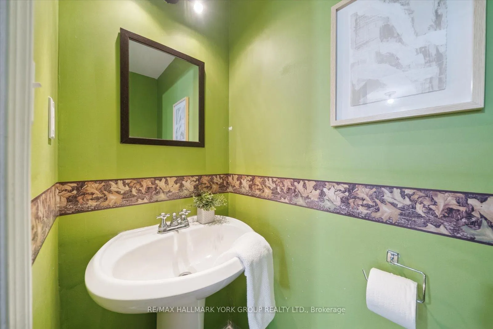 Photo 15 of 208 Park Street, Brock, Cannington — HOMEH