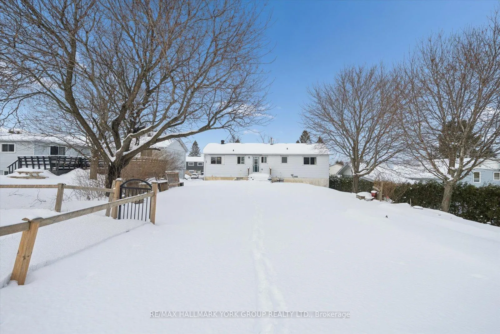 Photo 33 of 208 Park Street, Brock, Cannington — HOMEH