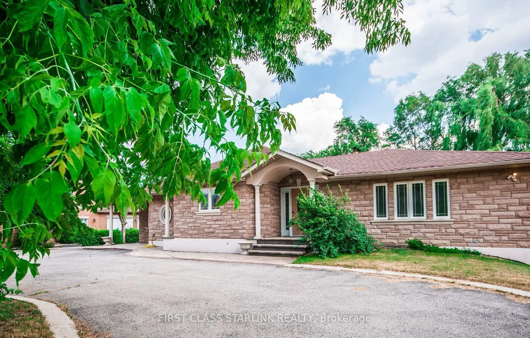 Photo 2 of Unit Upper, 85 Lee Avenue, Markham, Milliken Mills East — HOMEH