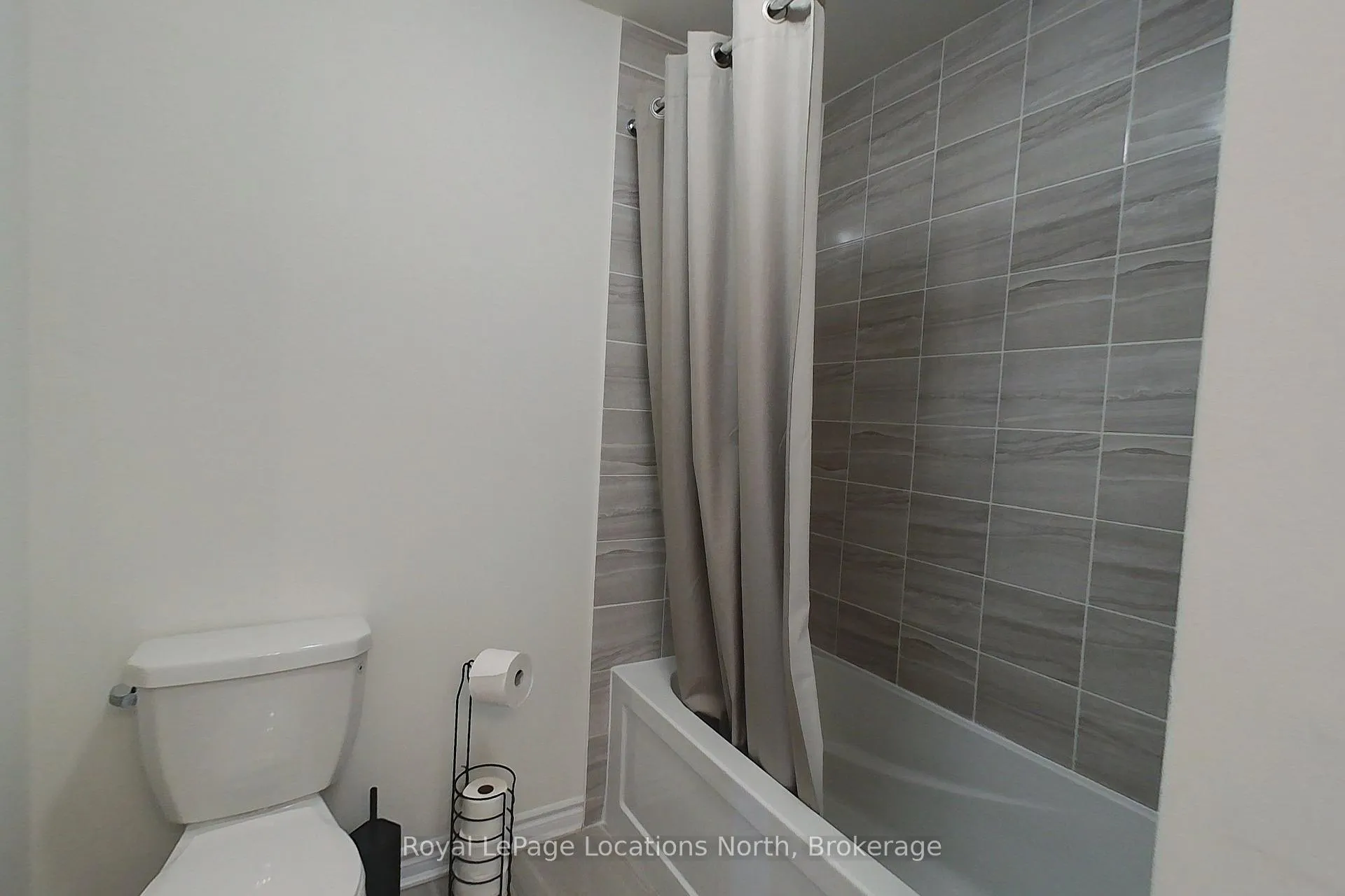 Photo 34 of 96 Sandhill Crane Drive, Wasaga Beach — HOMEH