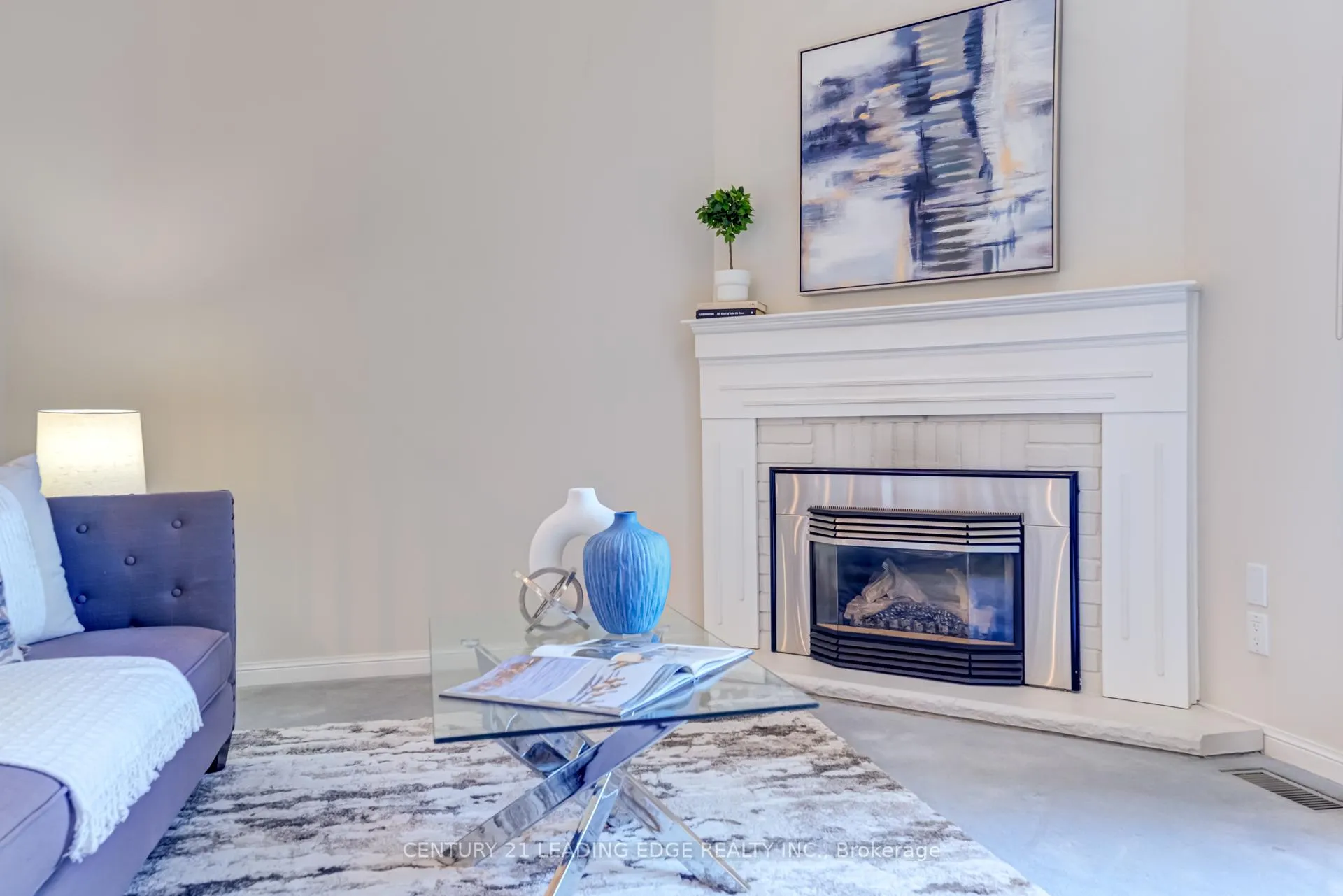 Photo 12 of Unit 12, 24 Hepworth Way, Markham, Markham Village — HOMEH