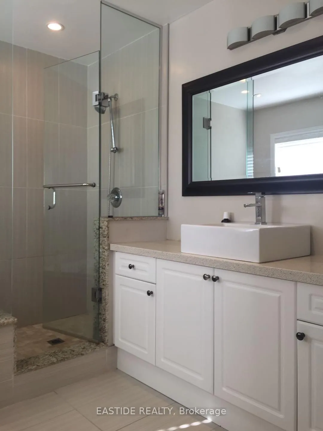 Photo 9 of 29 Quantum Street, Markham, Middlefield — HOMEH