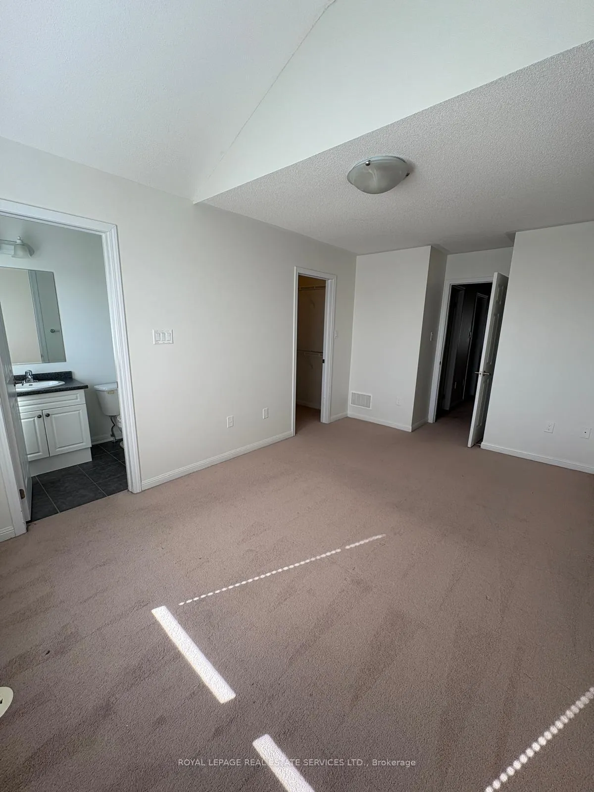 Photo 2 of Unit 52, 6020 Derry Road, Milton, Scott — HOMEH