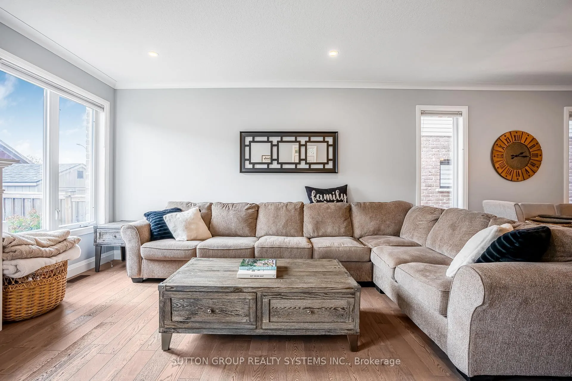 Photo 10 of 15 Woodberry Crescent, Woolwich — HOMEH