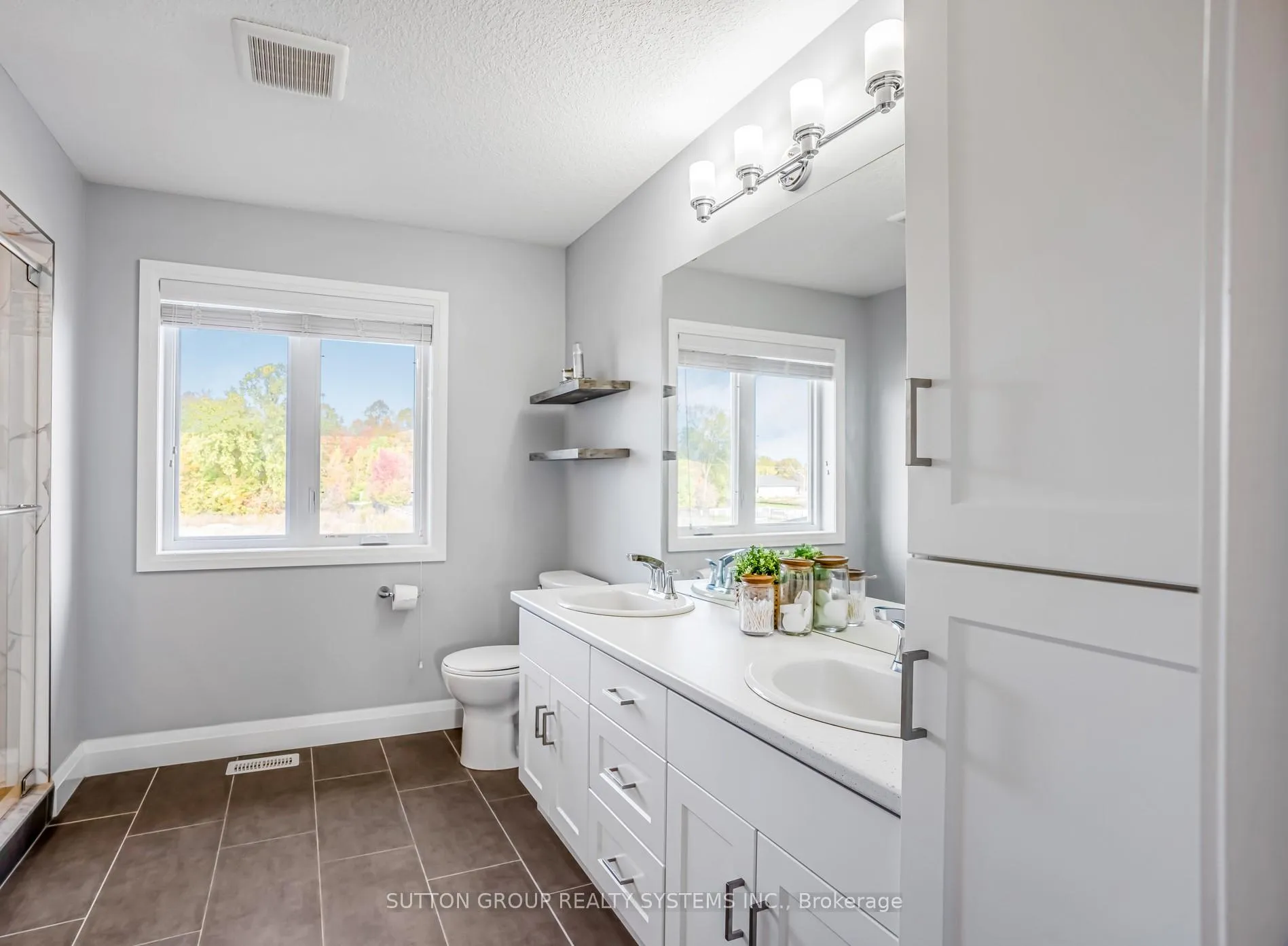 Photo 15 of 15 Woodberry Crescent, Woolwich — HOMEH