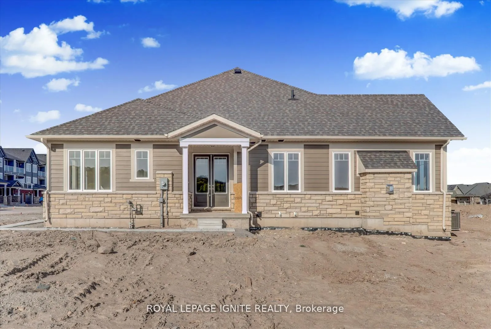 Front of 553 Hudson Crescent