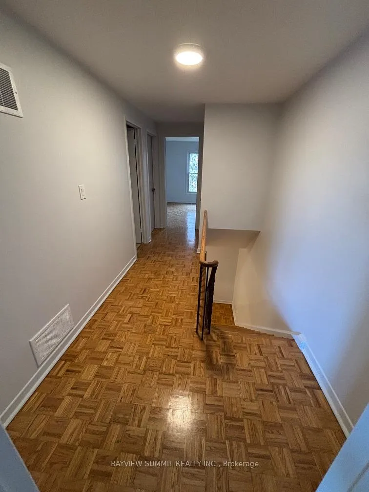 Photo 7 of 112 Olde Towne Place, Markham, Thornhill — HOMEH