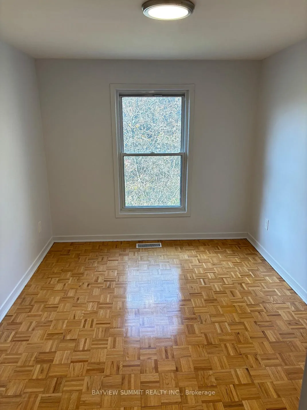 Photo 10 of 112 Olde Towne Place, Markham, Thornhill — HOMEH