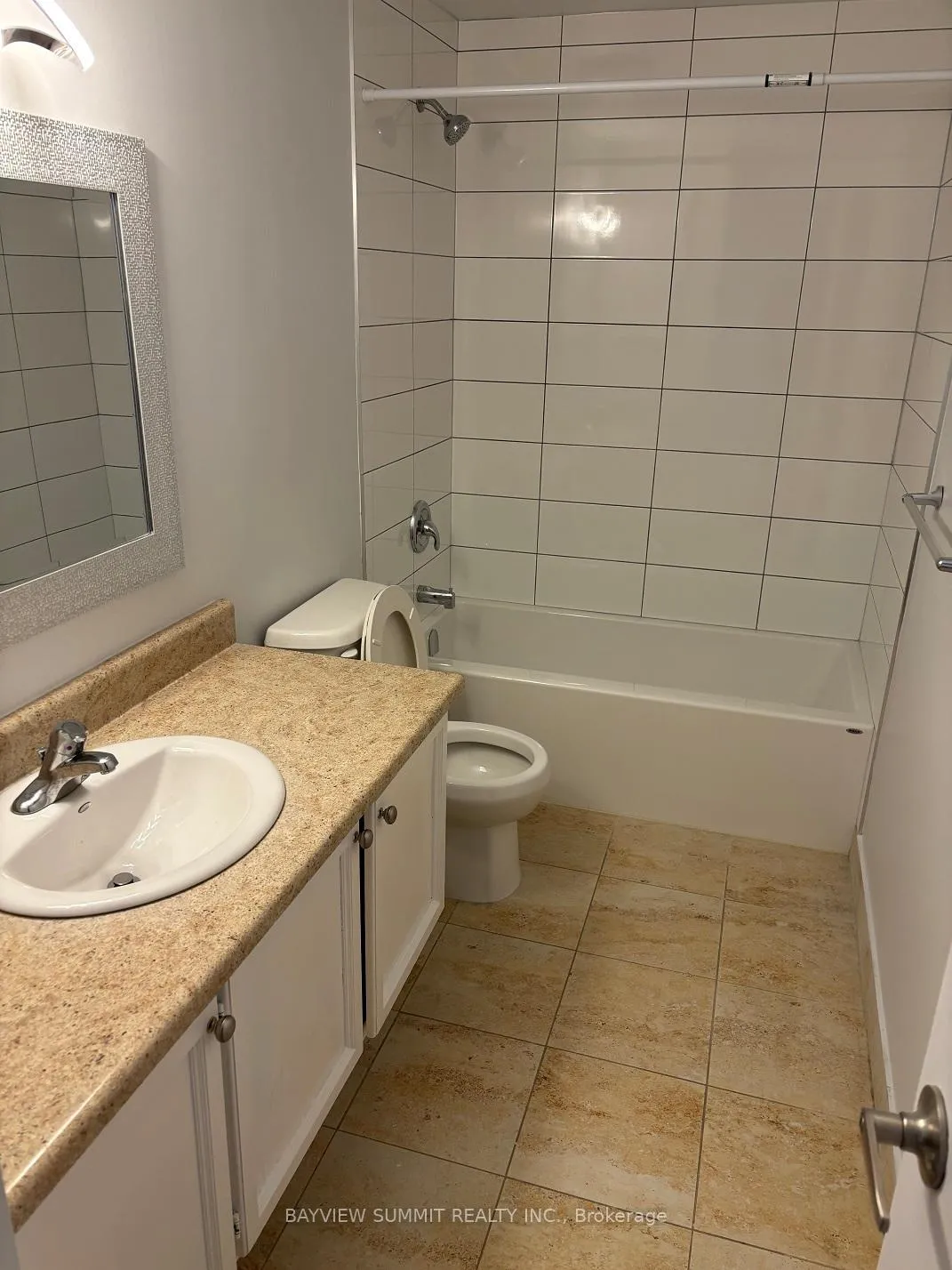 Photo 13 of 112 Olde Towne Place, Markham, Thornhill — HOMEH