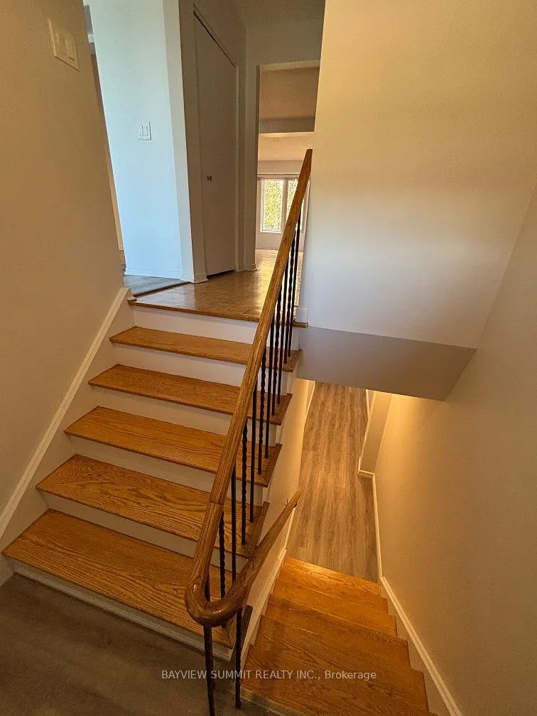 Photo 15 of 112 Olde Towne Place, Markham, Thornhill — HOMEH